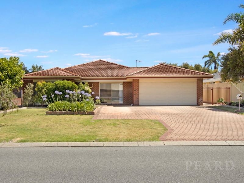 26 Chelmsford Avenue, Port Kennedy WA 6172