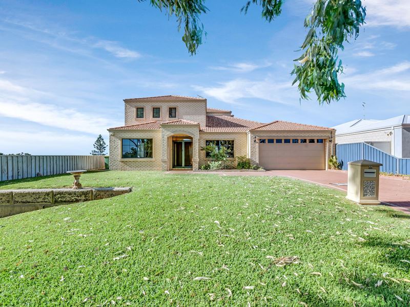 38 Madora Beach Road, Madora Bay