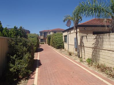 2/28 Daley Street, Yokine WA 6060