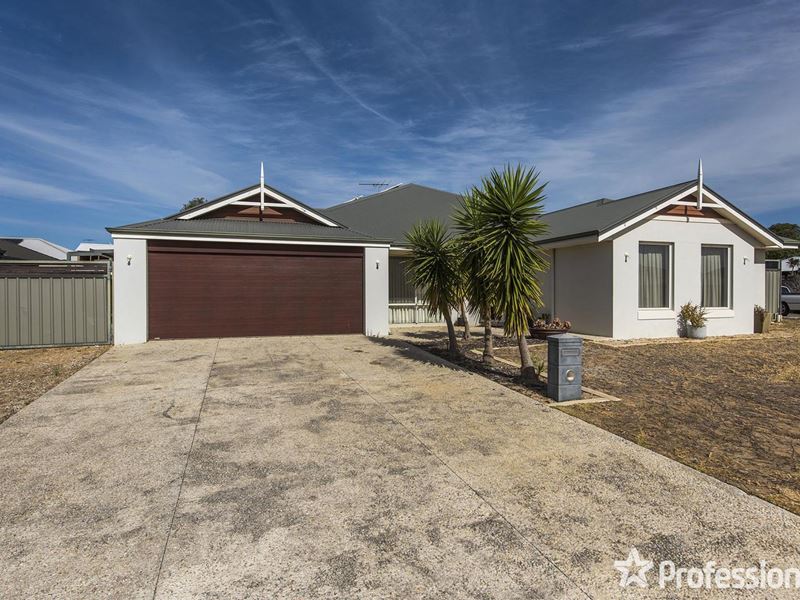 34 Diamantina Boulevard, Byford