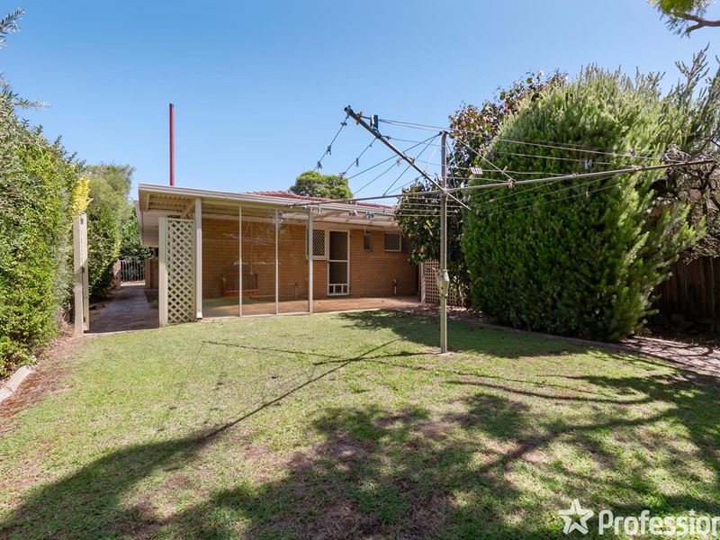 33b Rankin Way, Booragoon WA 6154