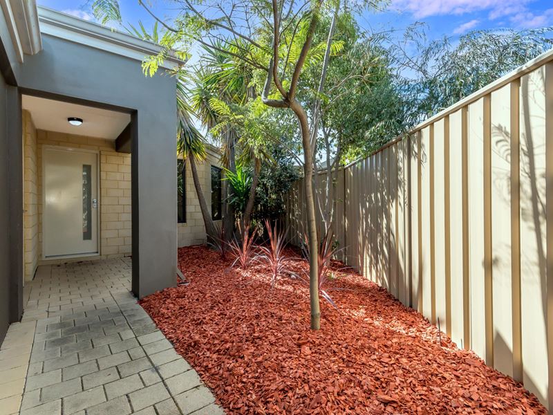 1 Calgary Street, Southern River WA 6110