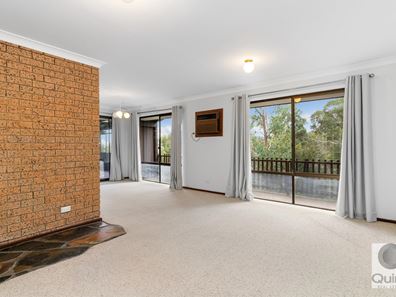 4 Petalite Place, Mount Richon WA 6112