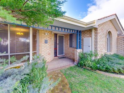 9 St Andrews Loop, Cooloongup WA 6168