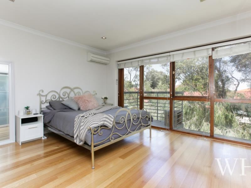 212/14 McNamara Way, Cottesloe