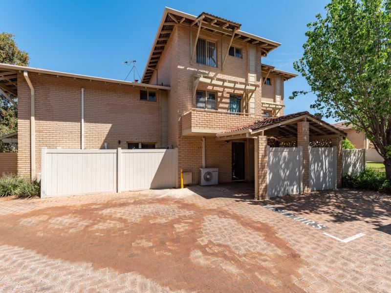 221/1 Heritage Cove, Maylands