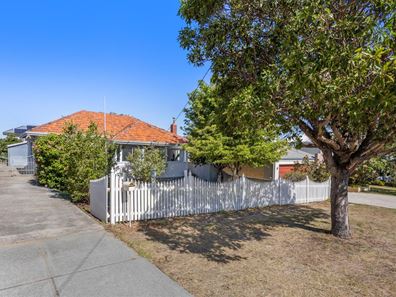 166 Flamborough Street, Doubleview WA 6018