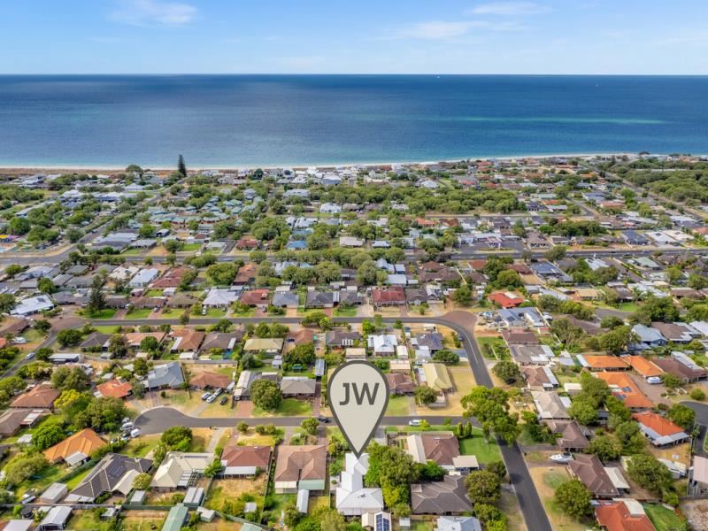 5A Glassby Place, West Busselton