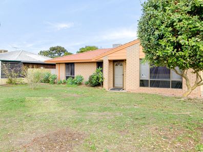 130 Willmott Drive, Cooloongup WA 6168