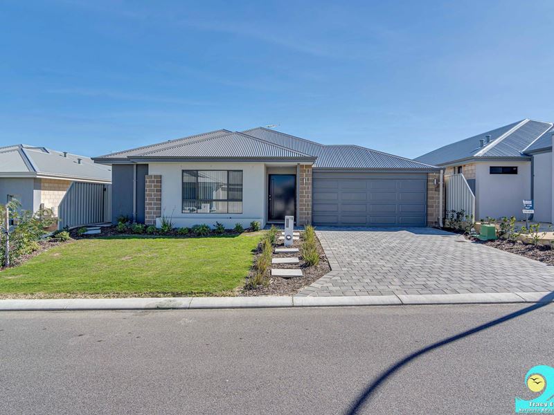 10 Paddle Way, Yanchep