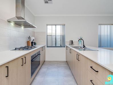 10 Paddle Way, Yanchep WA 6035