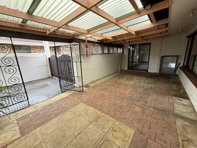 40 Axminster Street, Warnbro WA 6169