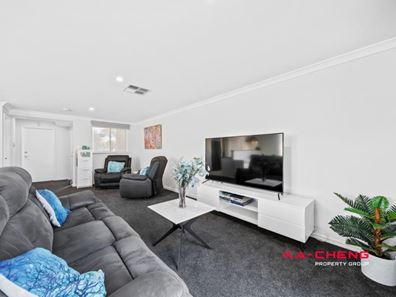 1/3 Elward Place, Balga WA 6061