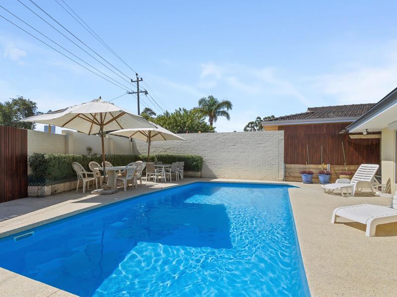 2 Beck Place, Warwick
