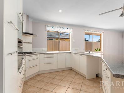 11 Basslet Place, Warnbro WA 6169