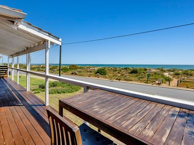 9 Sabina Drive, Madora Bay WA 6210