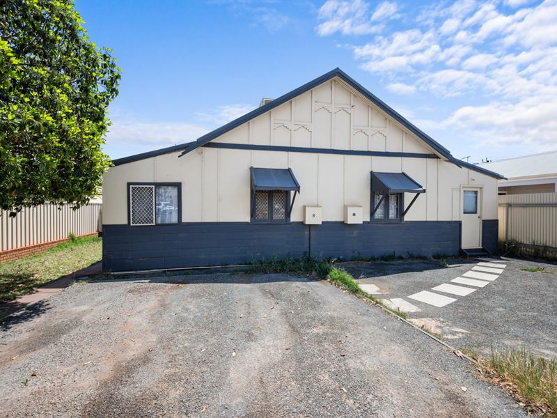 8 & 8b Davidson Street, South Kalgoorlie