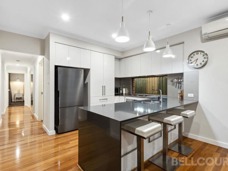 56A Grand Promenade, Bayswater
