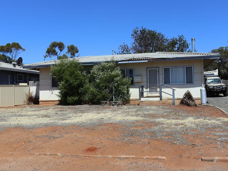 44 New Compton St, Kambalda East WA 6442