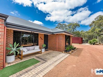 15 Jacaranda Close, Chittering WA 6084