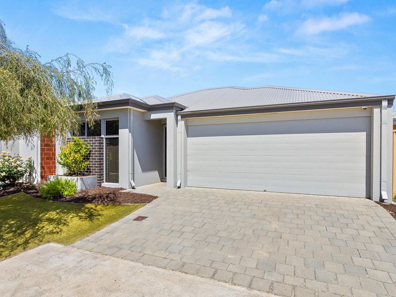 11 Sunridge Close, Caversham WA 6055