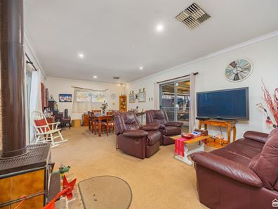 50 Williams Road, Armadale WA 6112