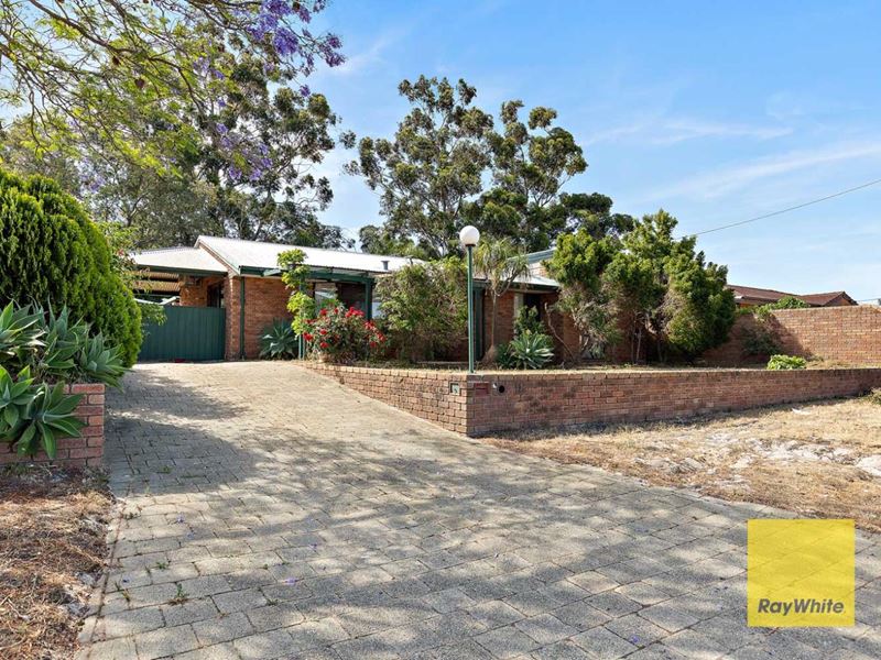 18 Dwyer Crescent, Gosnells WA 6110