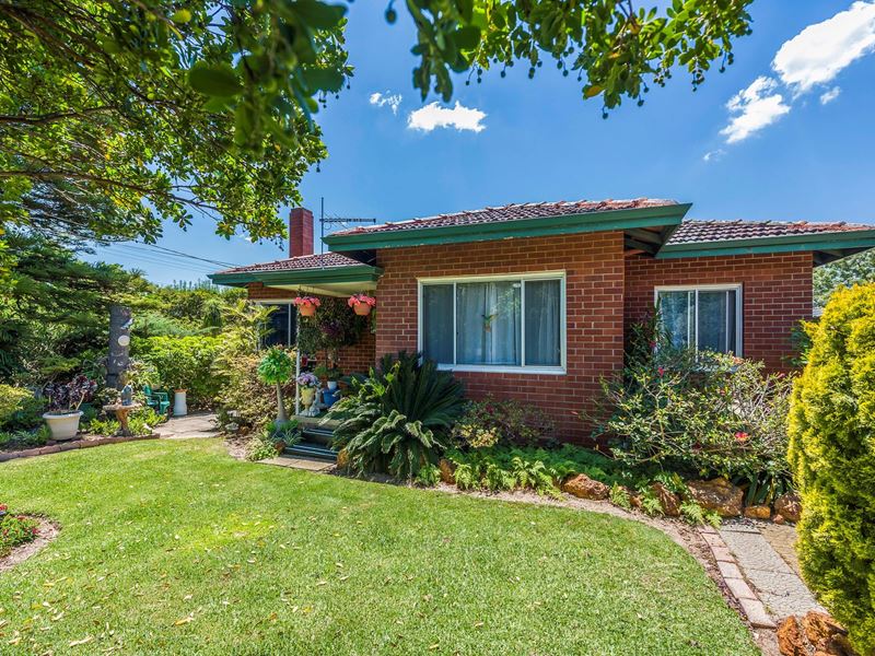 52 Coral Rd, Kalamunda