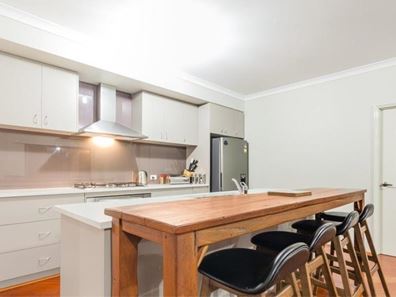 6 Addlestone Brace, Wellard WA 6170