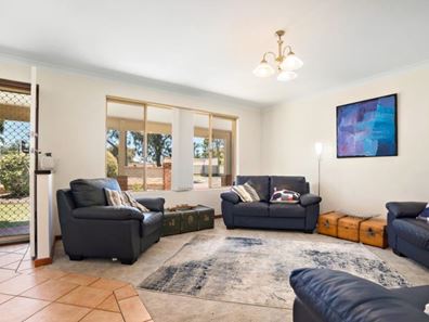 1 Abbotswood Parkway, Erskine WA 6210