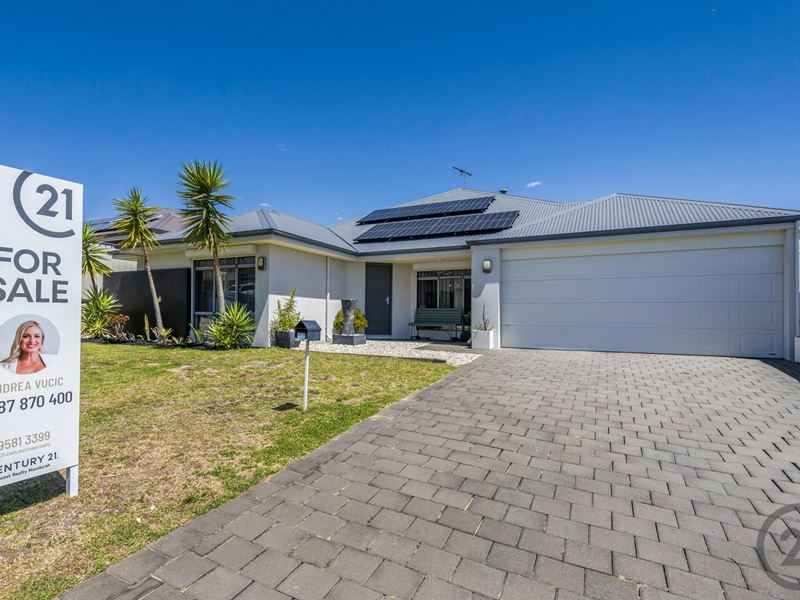 12 Medinah Street, Meadow Springs WA 6210