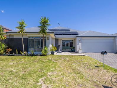 12 Medinah Street, Meadow Springs WA 6210