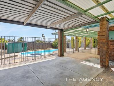2 Stocker Court, Craigie WA 6025