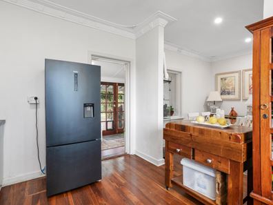 6 Jecks Street, Rockingham WA 6168