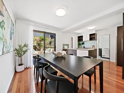 2/188 Labouchere Road, Como WA 6152