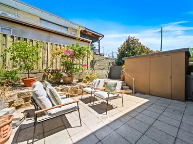 2/188 Labouchere Road, Como WA 6152