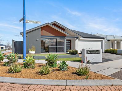 47 Fanshawe Boulevard, Piara Waters WA 6112