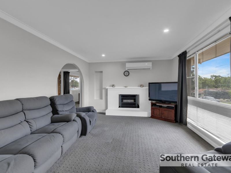 1 Knight Place, Calista