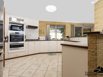 10 Mildwaters Place, Mount Tarcoola WA 6530