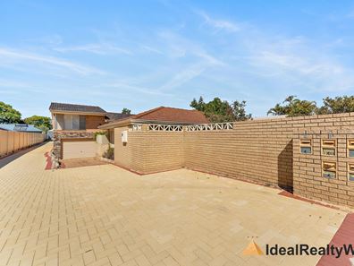 33C Mosaic Street East, Shelley WA 6148