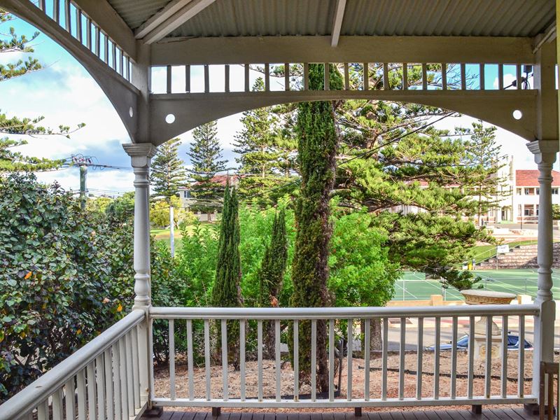 106 Sanford Street, Geraldton WA 6530