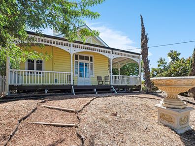 106 Sanford Street, Geraldton WA 6530