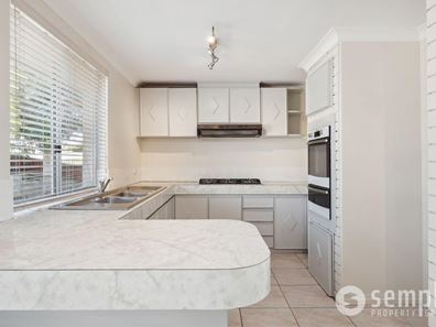 7 Nicol Road, Parkwood WA 6147