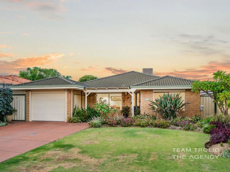 11 Beswick Gardens, Atwell