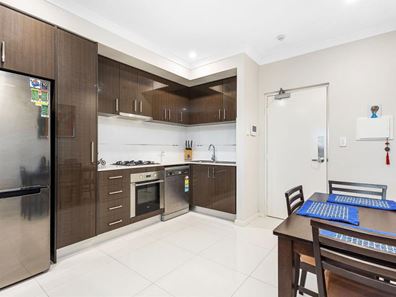 1/200 Kooyong Road, Rivervale WA 6103