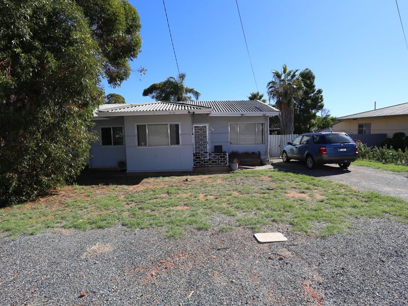 39 New Compton Street, Kambalda East