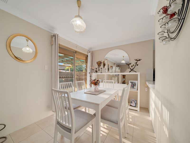 1/208 Burslem Drive, Maddington WA 6109