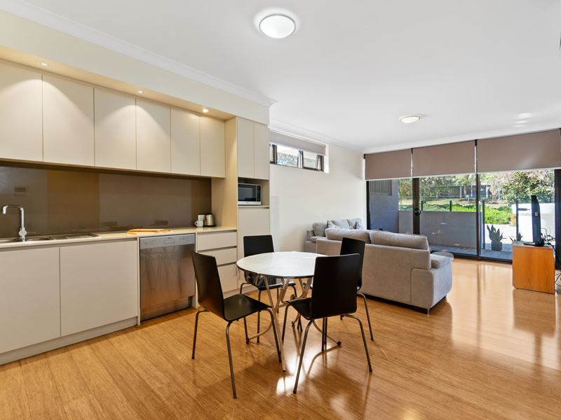 1/1 Stadium Drive, Floreat