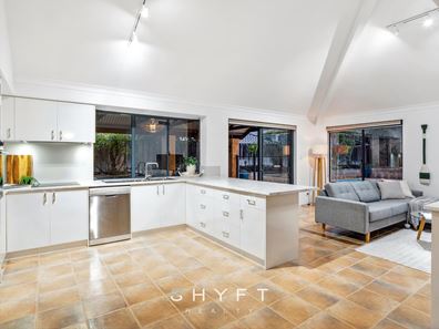 35 Andros  Circuit, Mindarie WA 6030