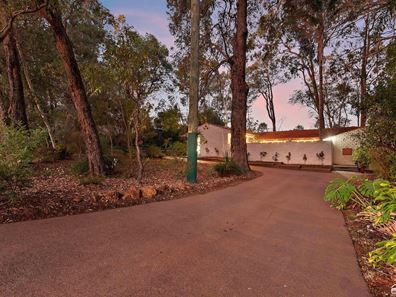 1 Dreyer Road, Roleystone WA 6111